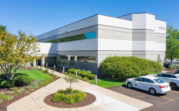 Pictures of Office property located at 31500 13 Mile Rd, Farmington Hills, MI 48334 for sales - image #1