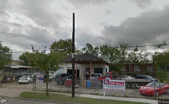 image of property at 3902 CANAL ST Houston TX 77003-1902