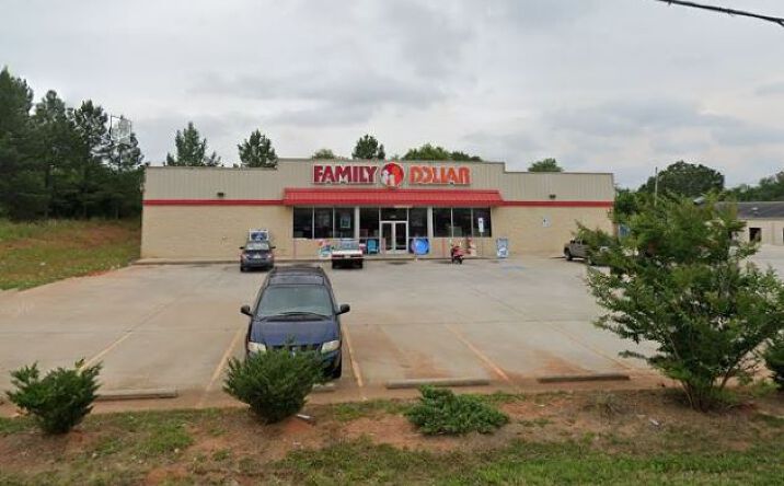 Pictures of Retail property located at 822 W Main St, Forest City, NC 20843 for comps - image #1