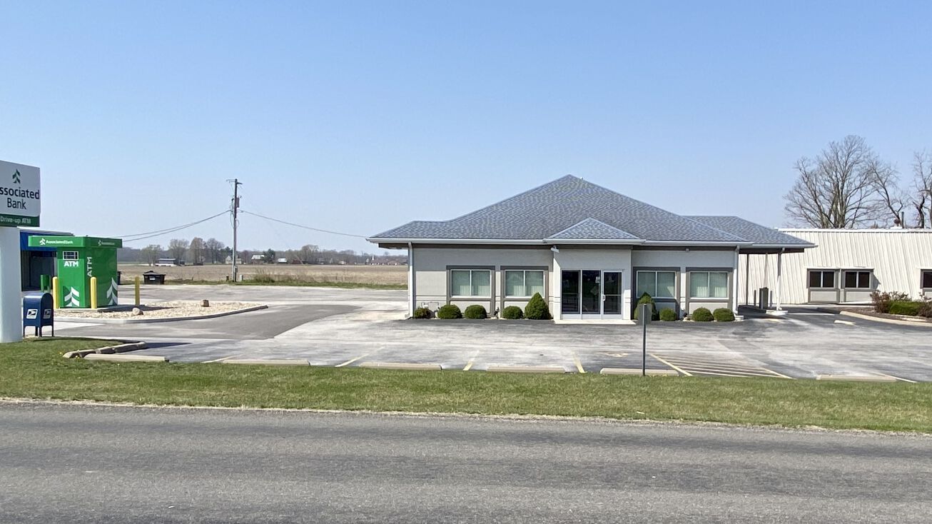 7301 St, Edwardsville, IL 62025 Retail Property for Sale Former