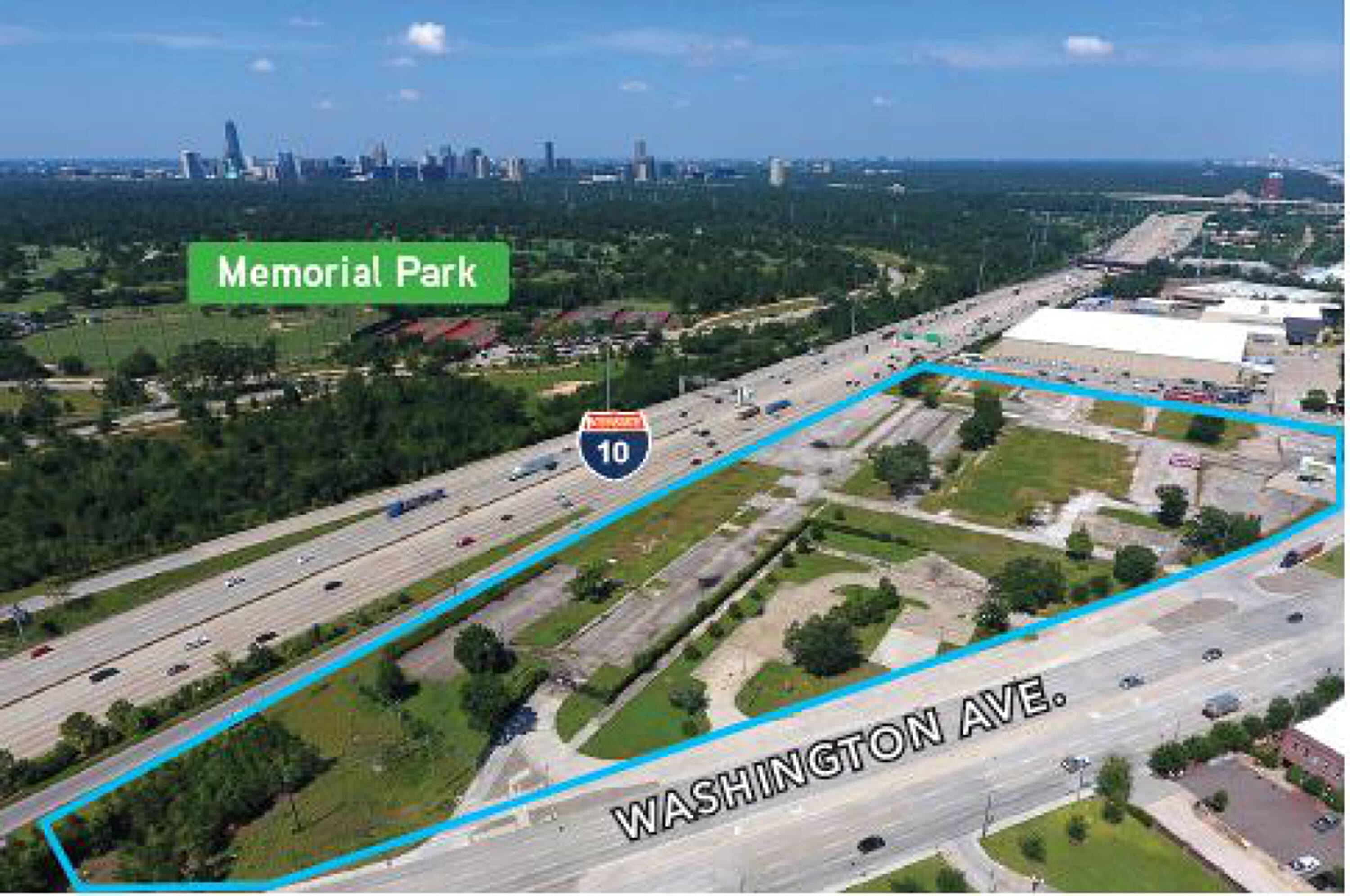 Aerial view of 7701 Washington Avenue, Houston, TX, showing proximity to Memorial Park and I-10.