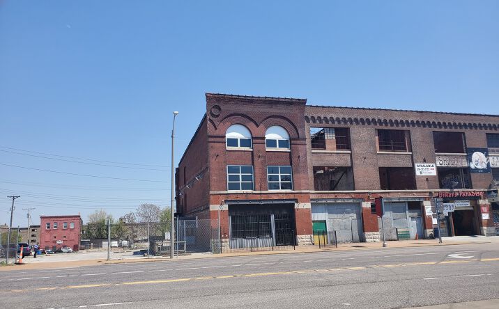 Pictures of Industrial, Mixed Use, Office property located at 1440 N Broadway, St. Louis, MO 63102 for sales - image #1