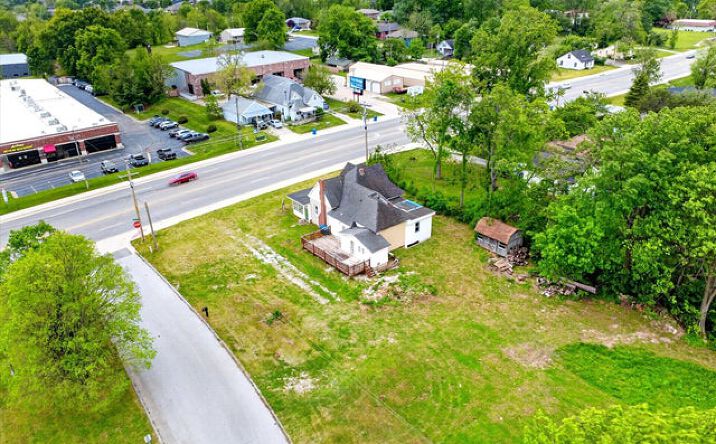 Pictures of Land property located at 607 E Mt Vernon St, Nixa, MO 65714 for sales - image #1