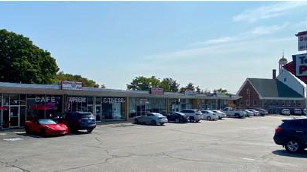 1515 Atwood Ave, Johnston, RI 02919