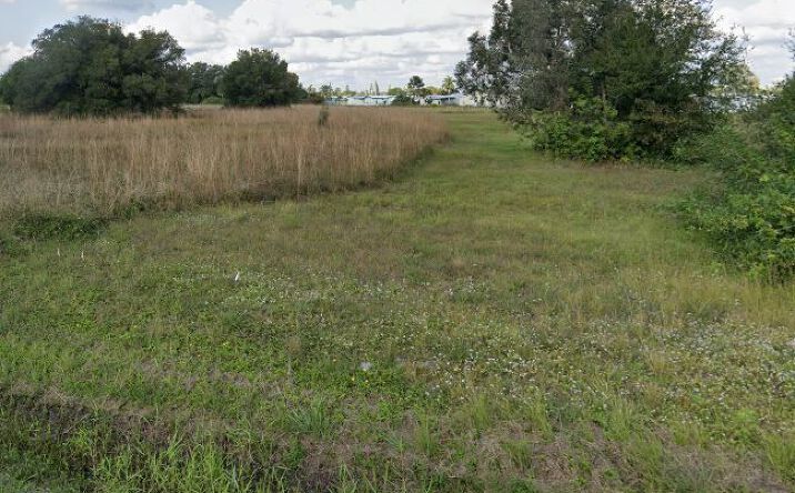 Pictures of Land property located at 2706 N Tamiami Trail, North Fort Myers, FL 33903 for sales - image #1
