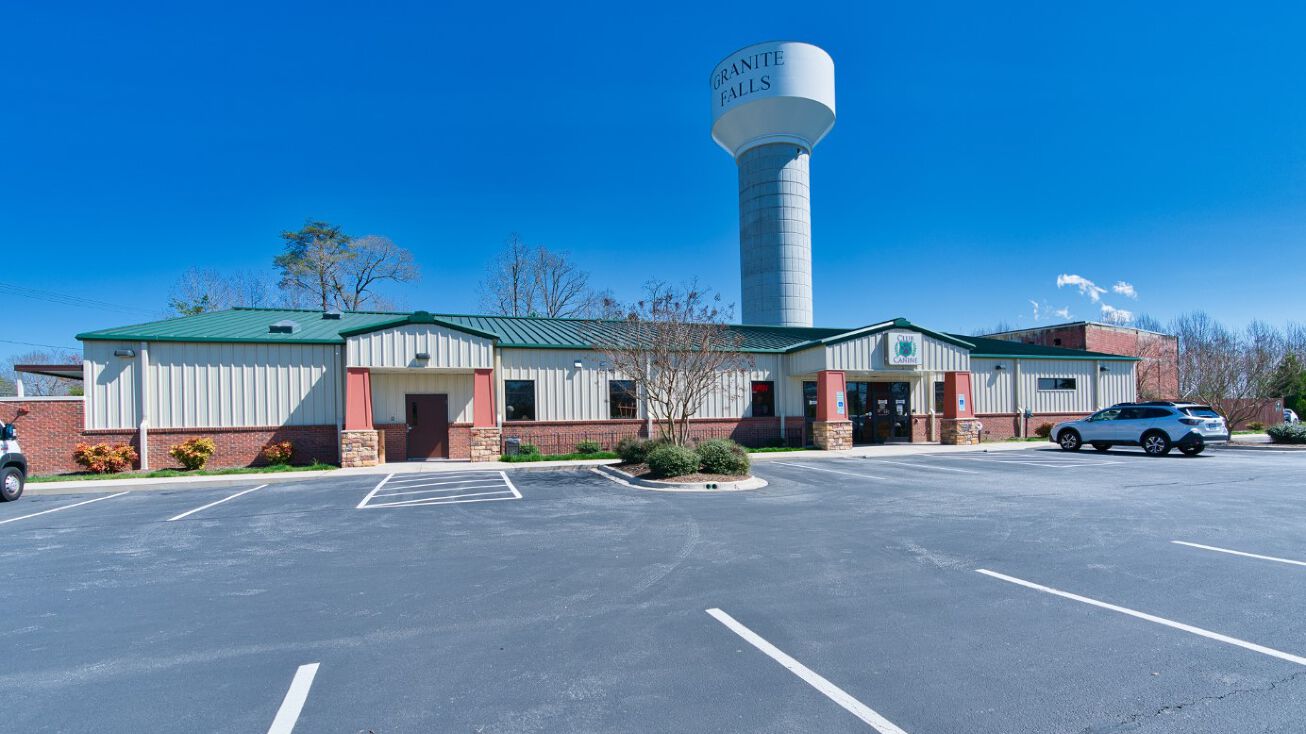 435 S Main St, Granite Falls, NC 28630