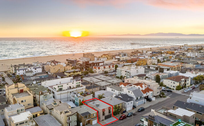 Pictures of Multifamily property located at 315 Manhattan Ave, Hermosa Beach, CA 90254 for comps - image #1