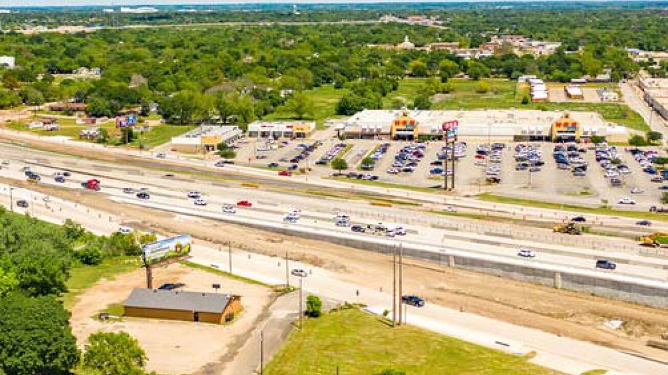 906 N IH35, Waco, TX 76705 Land for Sale 906 N IH35