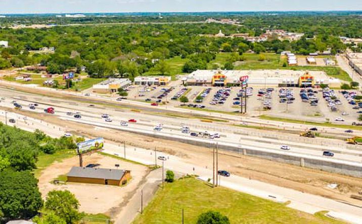 Pictures of Land property located at 906 N IH-35, Waco, TX 76705 for sales - image #1