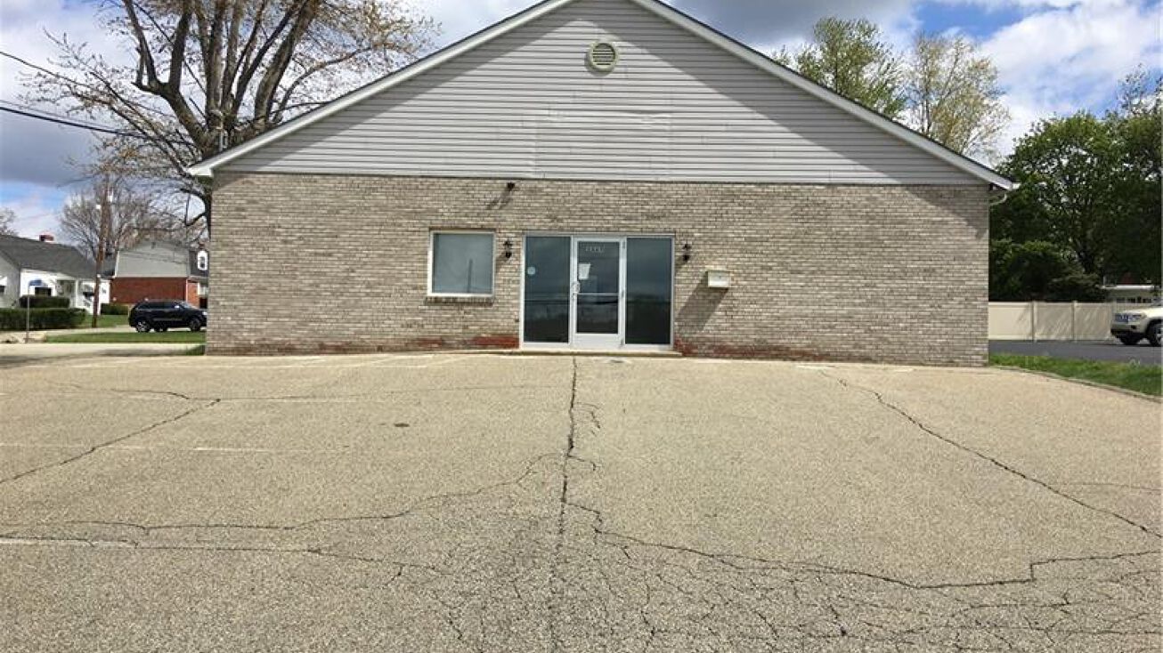 2869 Leechburg Rd., Lower Burrell, PA 15068