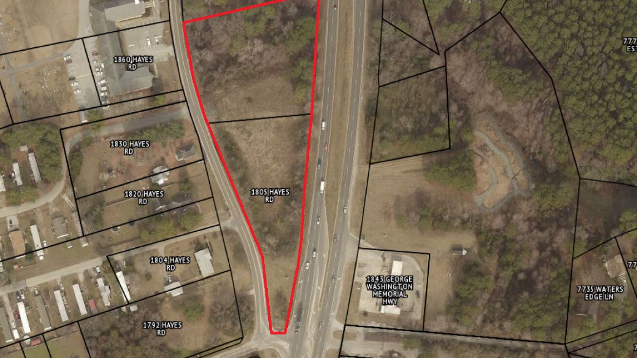 1805 Hayes Rd, Gloucester Point, VA 23062