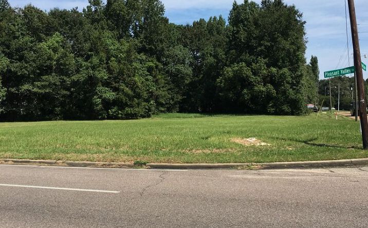 Pictures of Land property located at 840 Executive Park Dr, Mobile, AL 36606 for sales - image #1