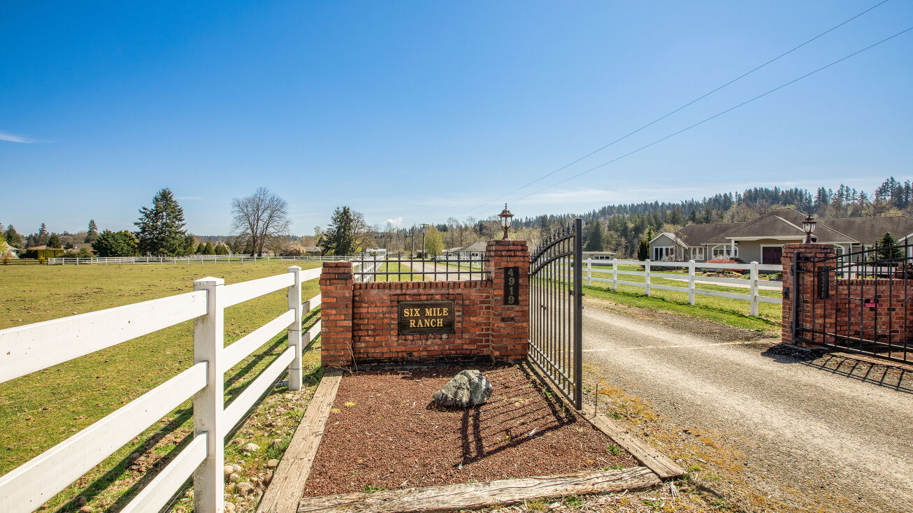 4919 268th St E, Spanaway, WA 98387