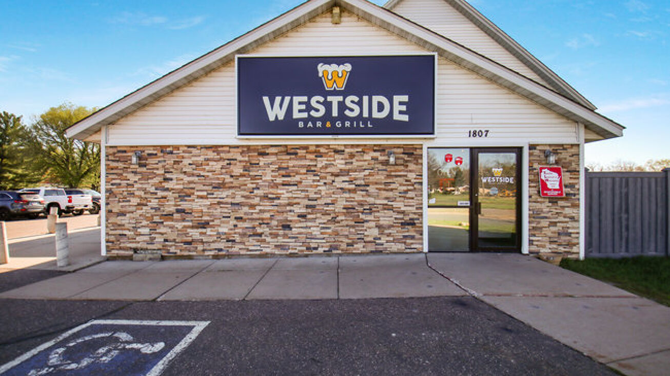 1807 N Clairemont Ave, Eau Claire, WI 54703