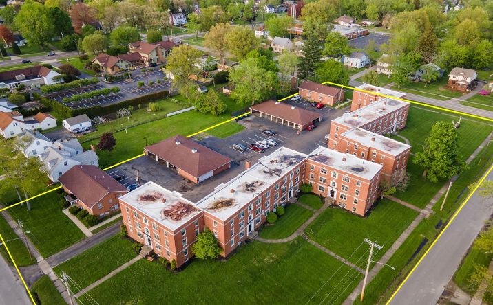 Pictures of Multifamily property located at 2633 South Street, Warren, OH 44483 for comps - image #1