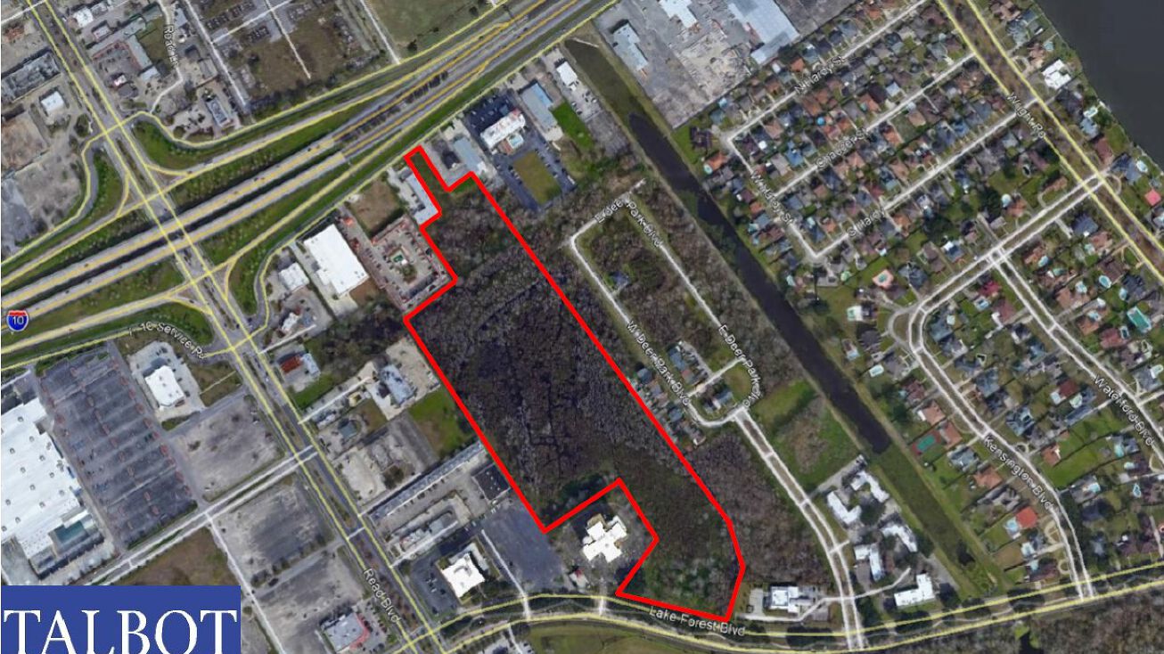 10161 Lake Forest Blvd, New Orleans, LA 70127