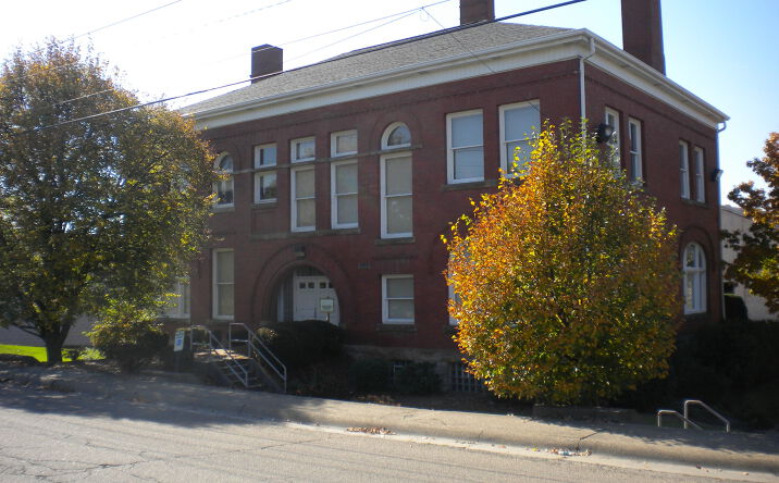 Pictures of Office property located at 1915 Dr Thomas Blvd, New Kensington, PA 15068 for sales - image #1