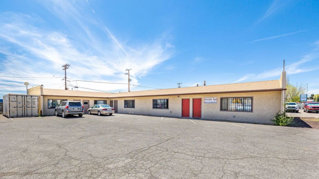 2725 E Lakin Dr, Flagstaff, AZ 86004