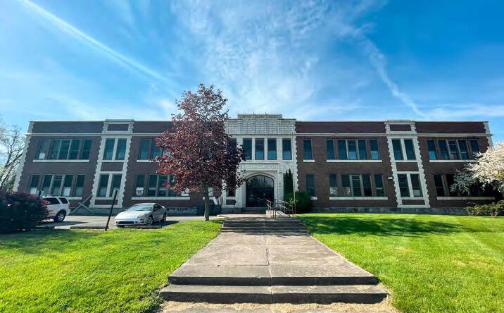 Pictures of Mixed Use, Multifamily, Senior Living, Special Purpose property located at 1525 W 14th St, Anderson, IN 46016 for sales - image #1