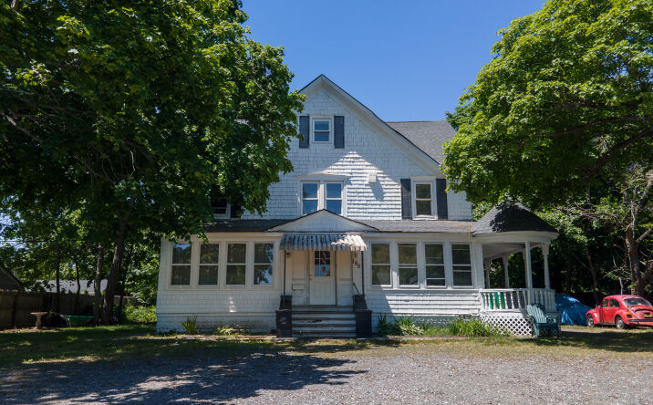 image of property at 165 MONTAUK HWY Blue Point NY 11715-1133