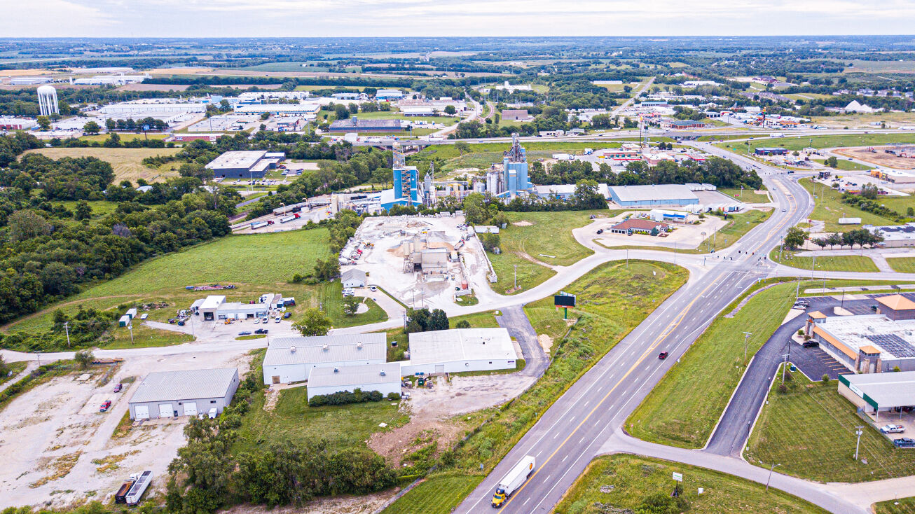 4006 S 40th Terrace, St Joseph, MO 64503 Industrial Property for Sale