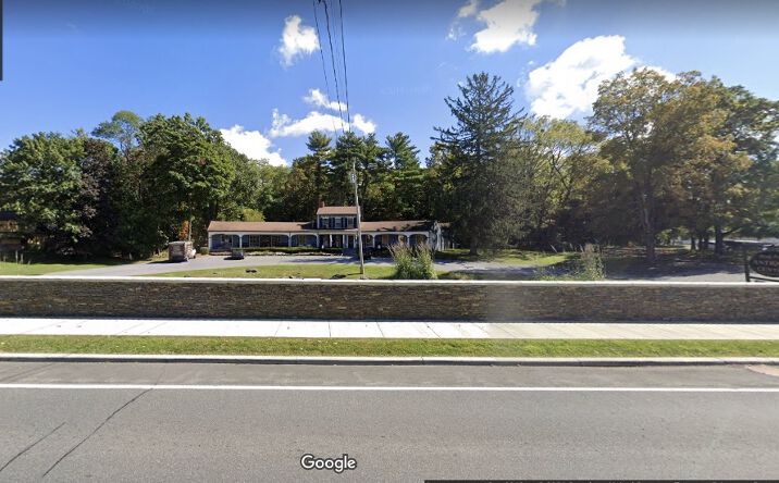 image of property at 4192 ALBANY POST RD Hyde Park NY 12538-1764