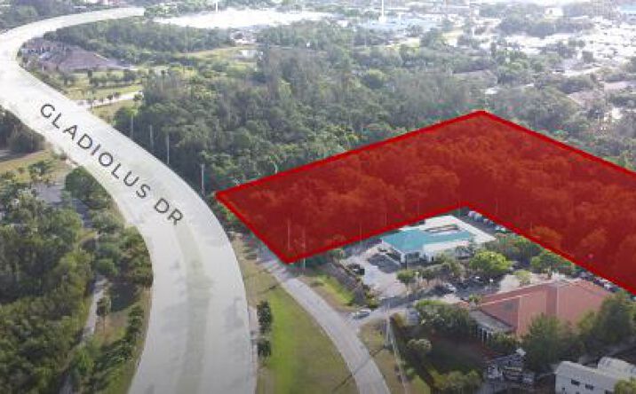 Pictures of Land property located at 7401 Gladiolus Dr, Fort Myers, FL 33908 for sales - image #1