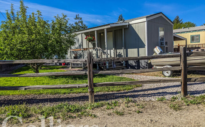 image of property at 101 RIVER ST Horseshoe Bend ID 83629-8114