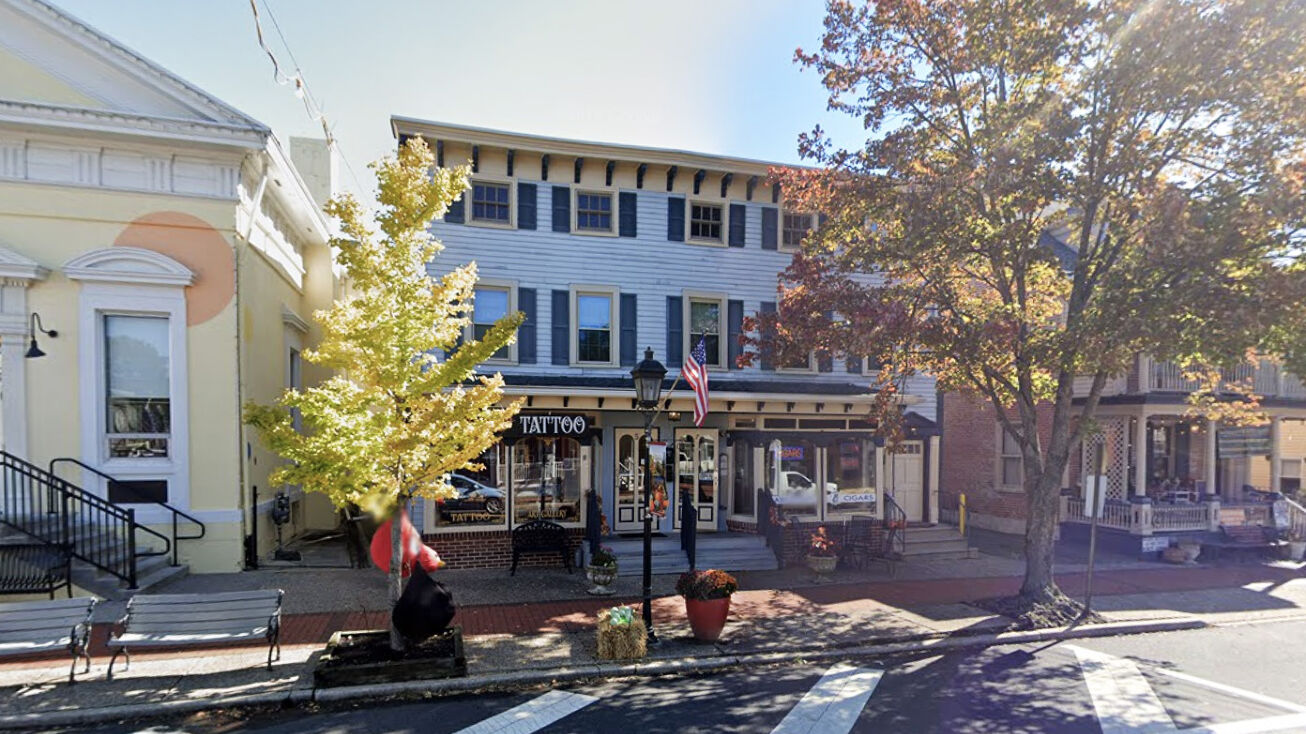 5 S Main St, Medford, NJ 08055