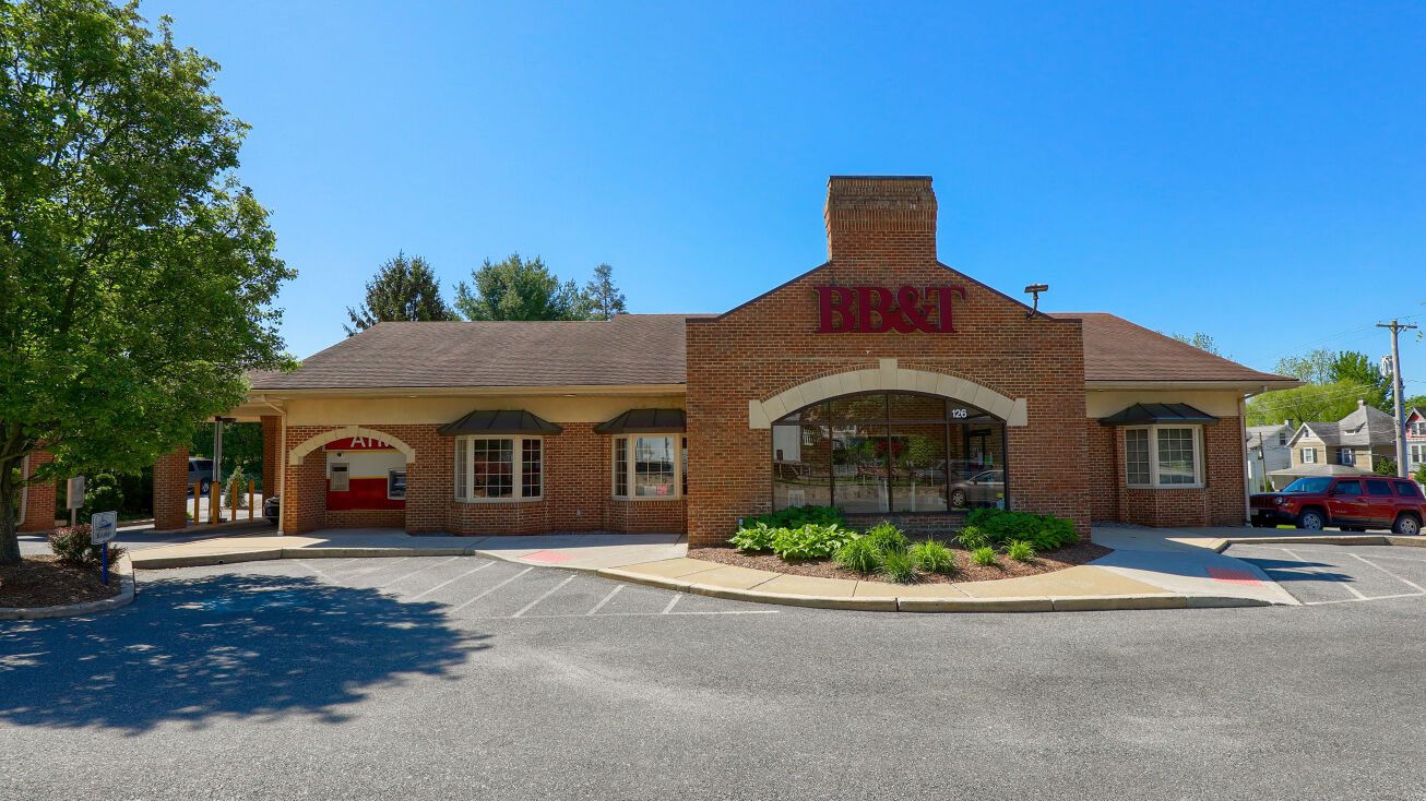 126 W Cypress St, Square, PA 19348