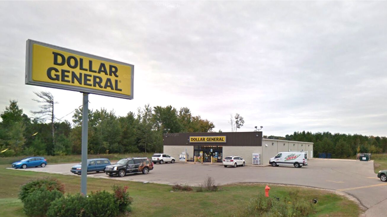 619 Warren St, Redgranite, WI 54970