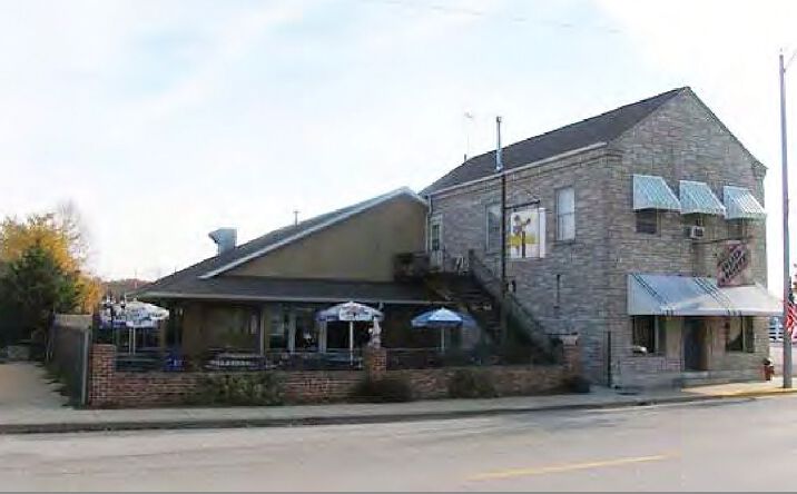 Pictures of Retail property located at 602 North Main St, Columbia, IL 62236 for sales - image #1