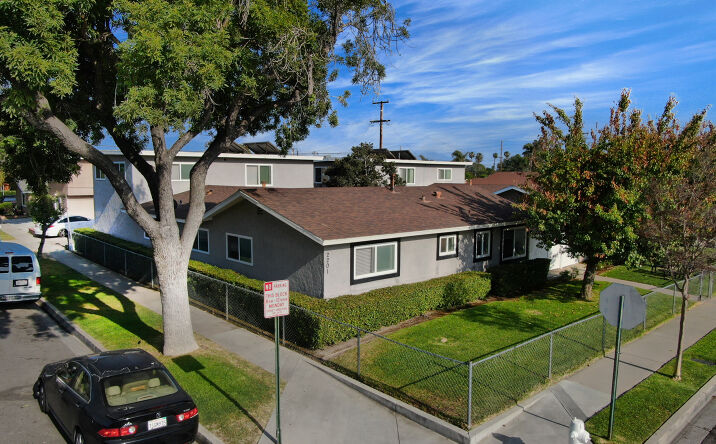 image of property at 2201 S KILSON DR Santa Ana CA 92707