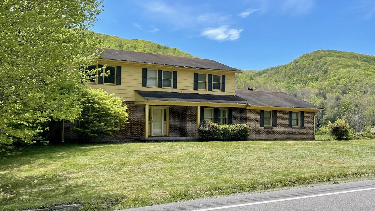 9622 Norton Coeburn Road, Coeburn, VA 24230