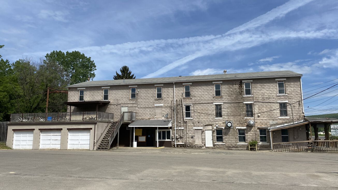 413 Park Ave, South Corning, NY 14830