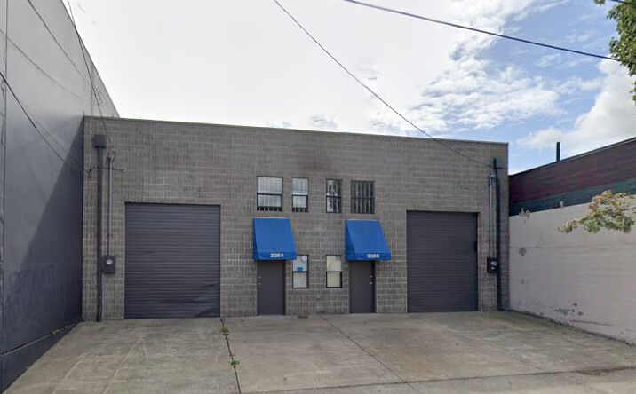 Pictures of Industrial property located at 2364-2366 NW York St, Portland, OR 97210 for comps - image #1