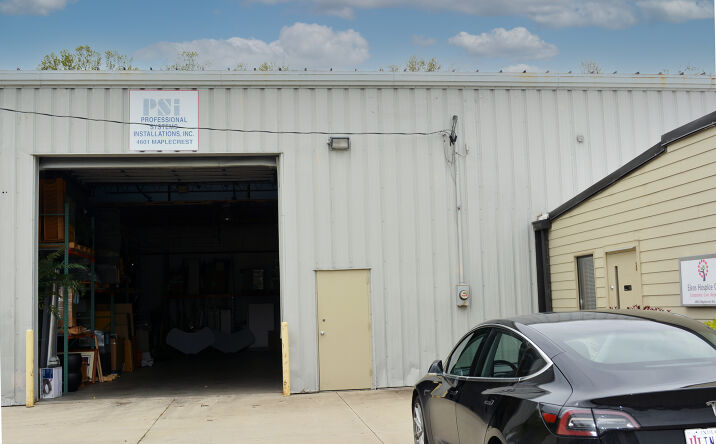 4601 MAPLECREST RD Fort Wayne IN 46835-3980 APN: 02-08-21-478-001.000 ...
