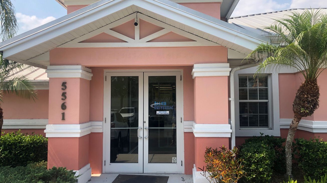 5561 Marquesas Cir, Unit 8A, Sarasota, FL 34233