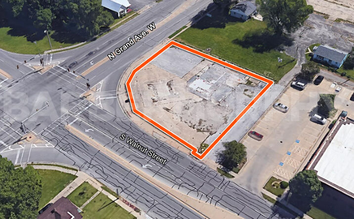 Pictures of Land property located at 634 N Grand Ave W, Springfield, IL 62702 for sales - image #1
