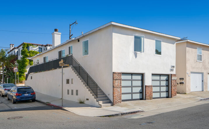 Pictures of Multifamily property located at 458 Longfellow Ave, Hermosa Beach, CA 90254 for comps - image #1