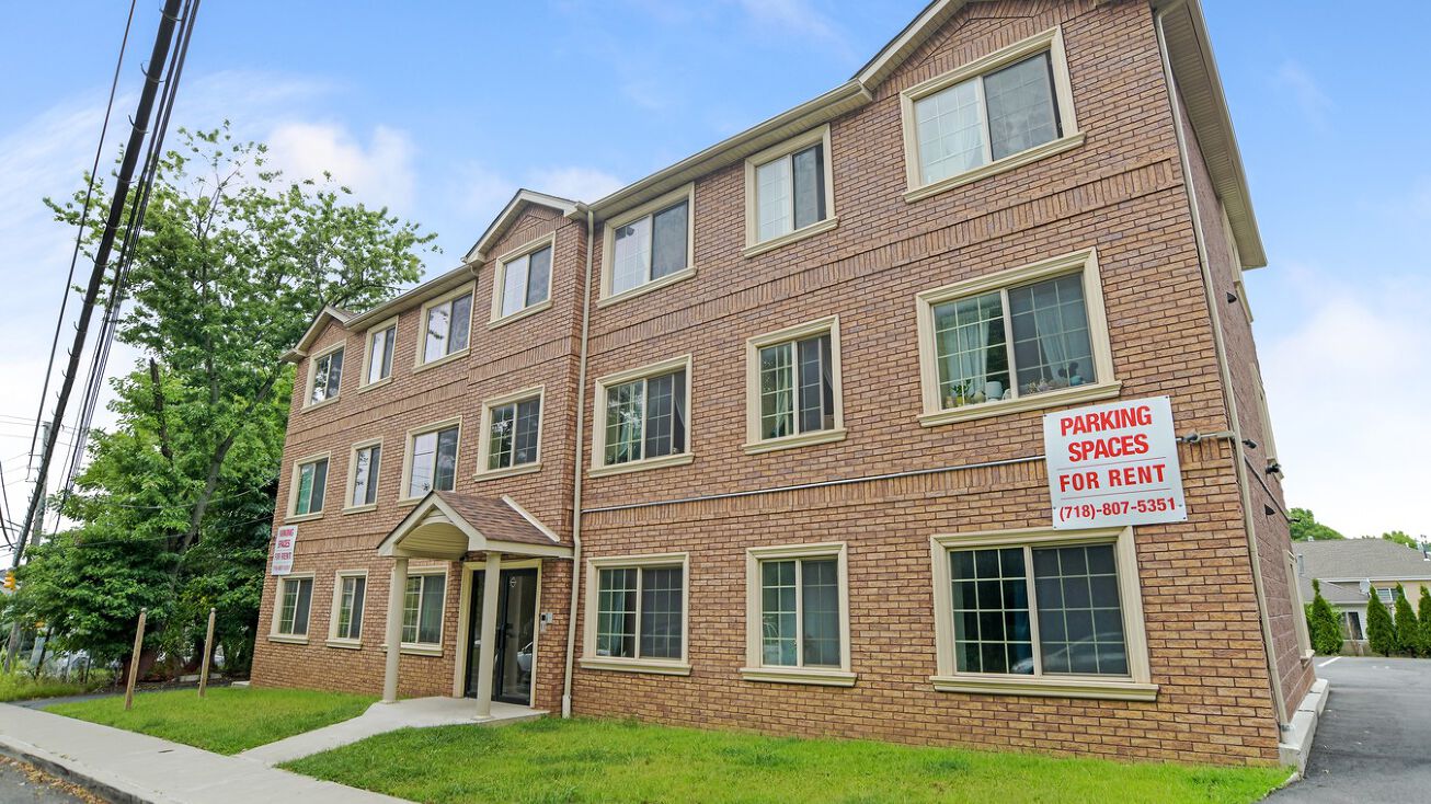 849 Rockland Ave, Staten Island, NY 10314