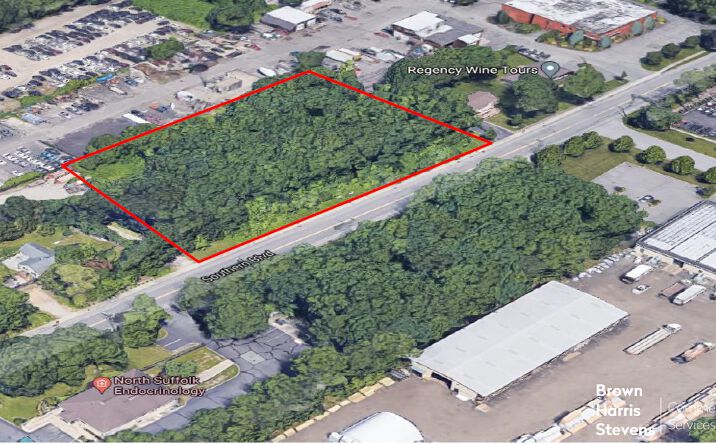 Pictures of Land property located at 49 Southern Blvd, Smithtown, NY 11787 for sales - image #1