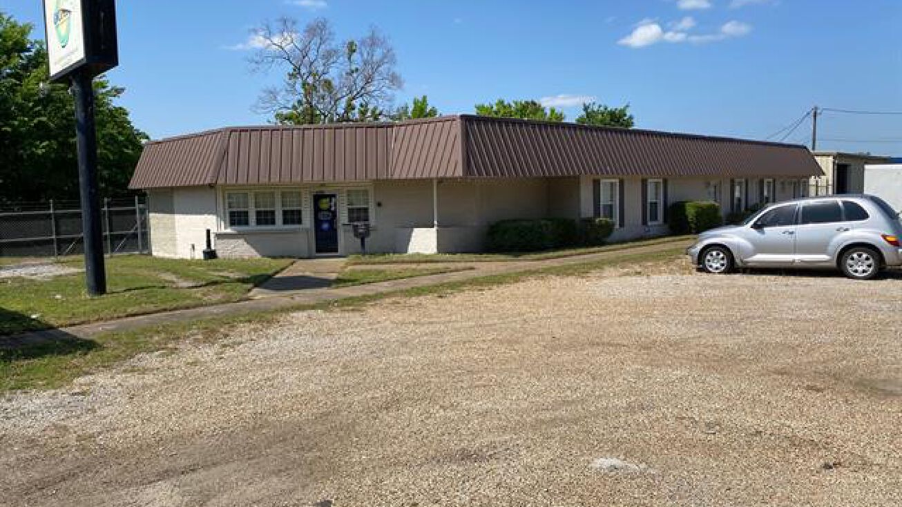 103 E Adkins Street, Seagoville, TX 75159