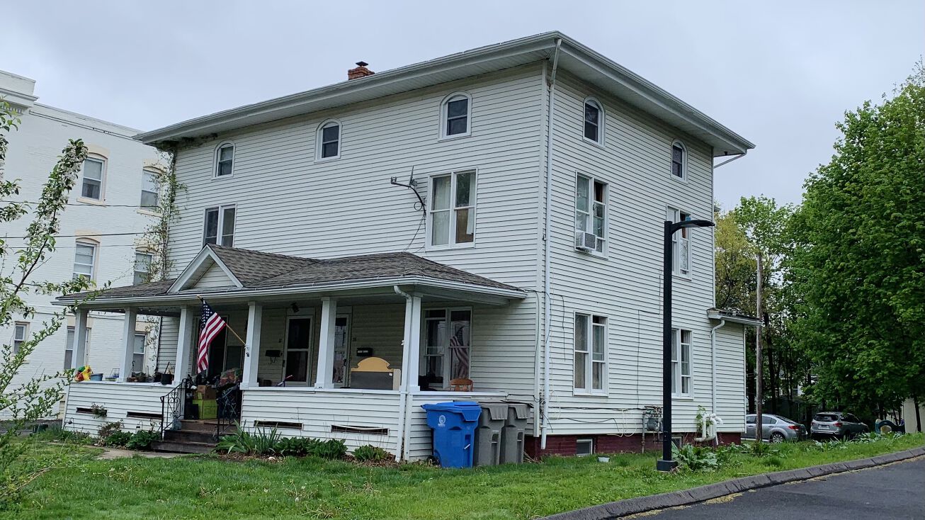 53 Stearns St, Bristol, CT 06010