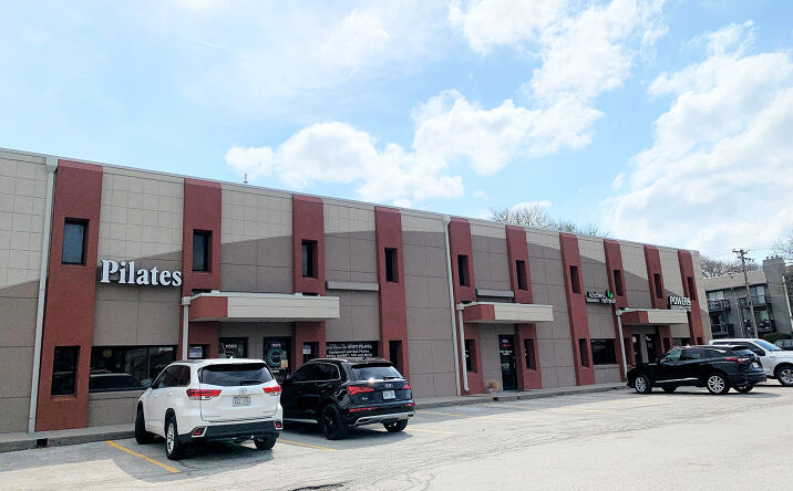 Pictures of Office property located at 11304 Elm St, Omaha, NE 68144 for comps - image #1
