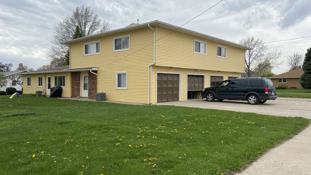 502 Tilford St, Dysart, IA 52224