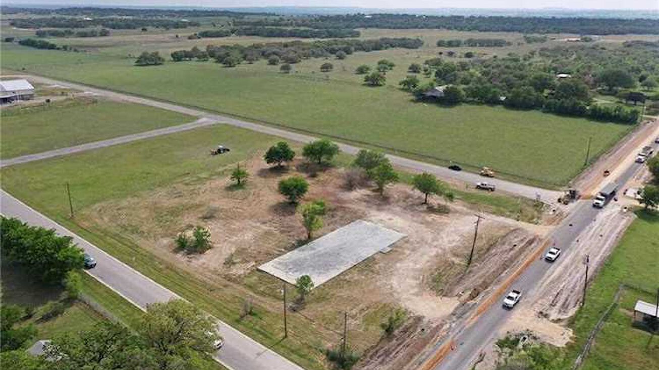 383 Fm 970 Rd, Florence, TX 76527