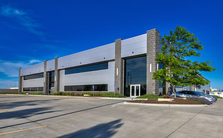 Pictures of Industrial property located at 11414 S 145th St, Omaha, NE 68138 for comps - image #1