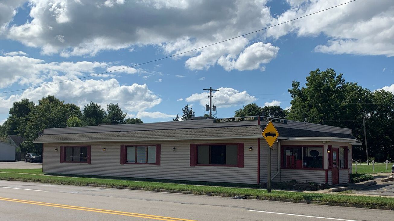 325 N Grand Street, Schoolcraft, MI 49087