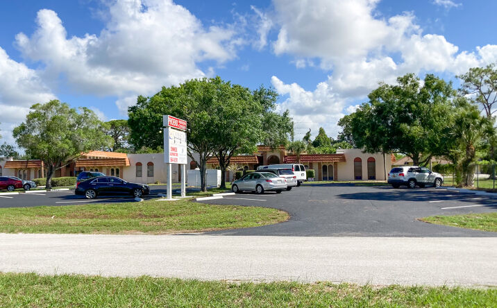 Pictures of Office property located at 12497 S Tamiami Trail, North Port, FL 34287 for comps - image #1